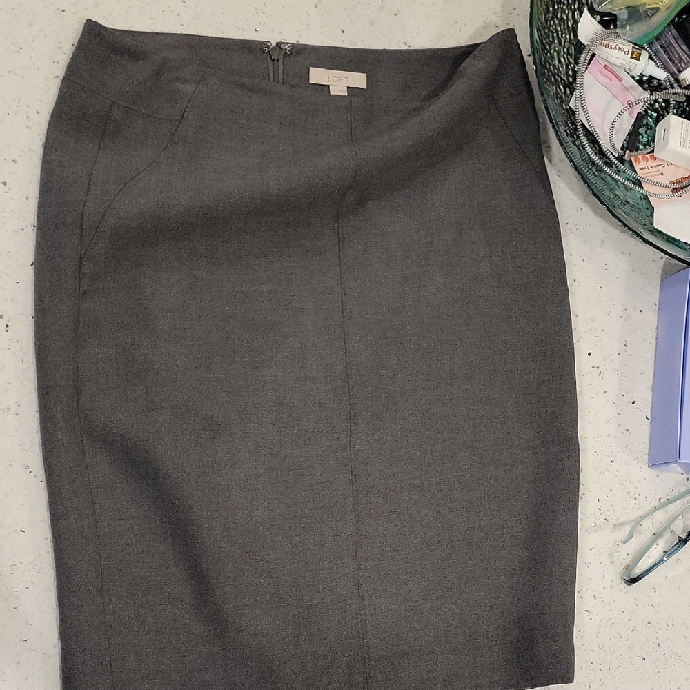 LOFT Charcoal Pencil Skirt